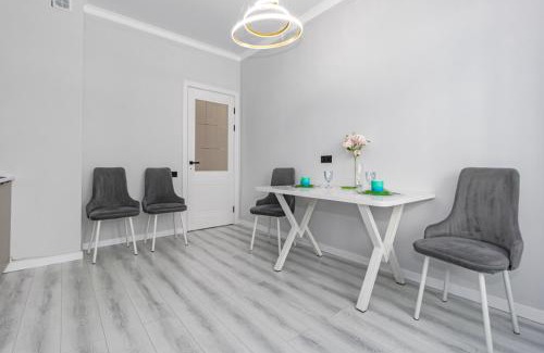 Nur-Sultan Apartamento | Бирюзовая красотка