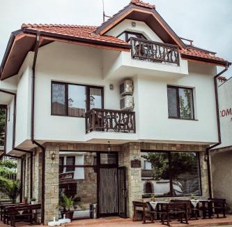 Zlatograd Casa | Бялата къща