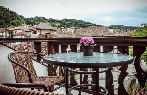 Zlatograd Casa | Бялата къща