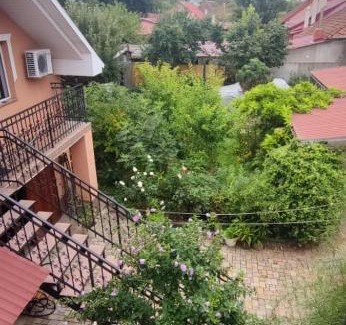 Berehove Apartamento | Великі Апартаменти недалеко від Термальних Басейнів
