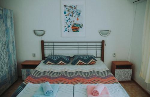 Sinemoretz Casa | вила Лора