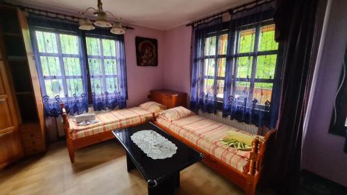 Apriltsi Casa | Вила ХВОЙНА