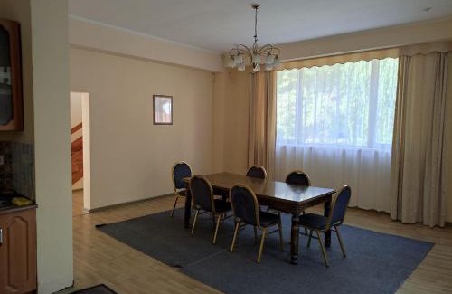 Chok-Tal Villa | Вилла в пансионате Витязь (с. Чок-Тал)