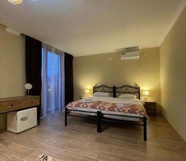 Khelvachauri Casa | Гостевой Дом Батумский Двор