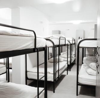 Vyzhnytsya Hotel | Готельно-ресторанний комплекс Традиція