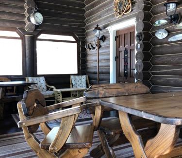 Manyava Chalet De Esquí | Гута Вікенд