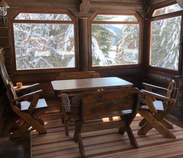 Manyava Chalet De Esquí | Гута Вікенд