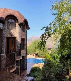 Yusufhona Casa | Дача на Чарваке Юсуфхона