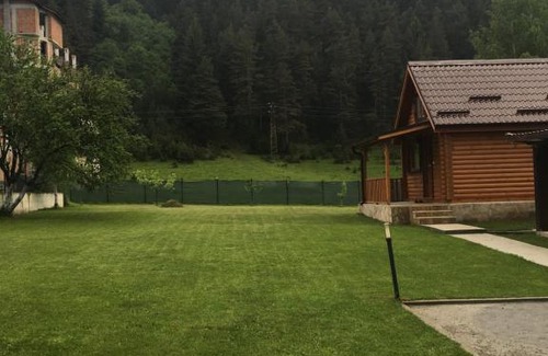 Beli Iskar Apartamento | Еднофамилна дървена къщичка