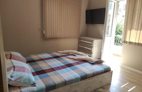 Pleven Apartamento | Етаж от къща - Нощувки Ками