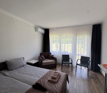 Mukachevo Hotel | Етномотель з рестораном у Чинадієві