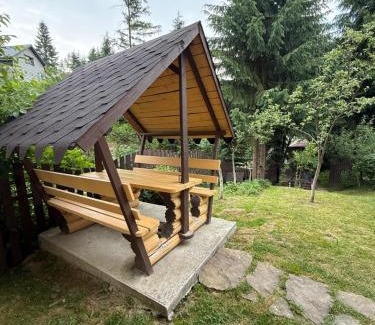 Polyanytsya Casa | Затишні котеджі SVI