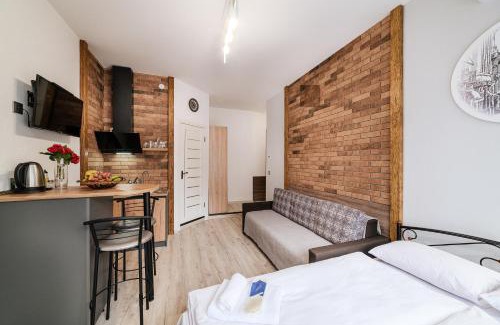 Uzhhorod Apartamento | Затишні смарт-квартири в історичному центрі!