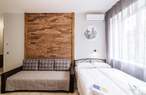 Uzhhorod Apartamento | Затишні смарт-квартири в історичному центрі!