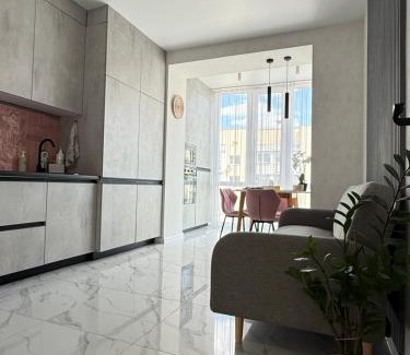Lenins'kyi district Apartamento | Квартира Люкс на Поділлі