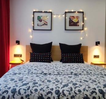 Tikhvin Apartamento | Квартира на Связи 8