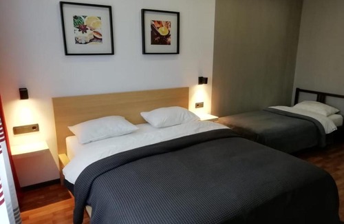 Tikhvin Apartamento | Квартира на Связи 8