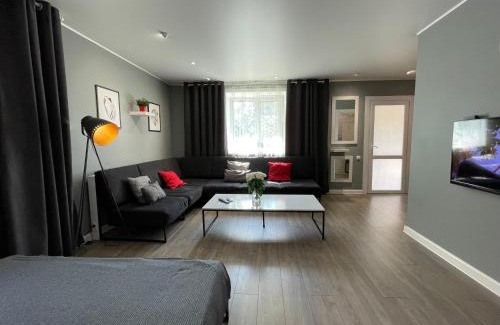 Petropavlovsk Apartamento | Квартира-студия с отдельным входом с гостиничным сервисом, с белым постельным