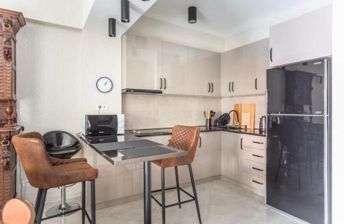 Sololaki Apartamento | Квартира с террасой в Тбилиси.