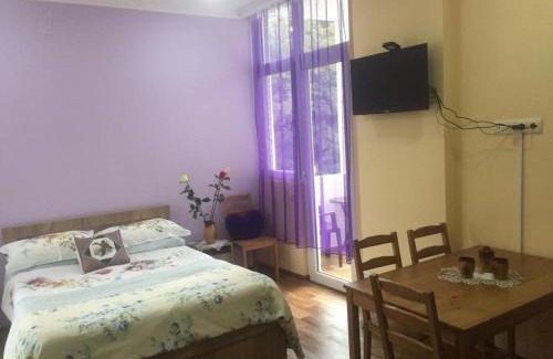Makhinjauri Apartamento | Квартира у моря с двумя балконами
