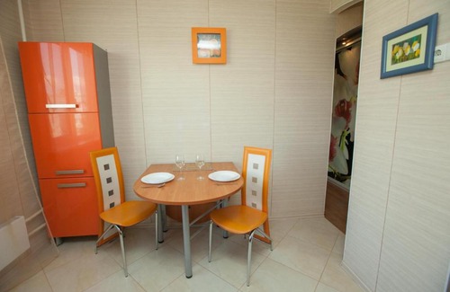 Tolyatti Apartamento | КВАРТИРНОЕ БЮРО 2-комнатные апартаменты на Автостроителей, 43