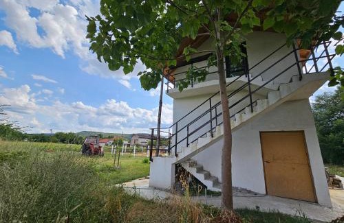 Lovech Casa | Конна база Югла