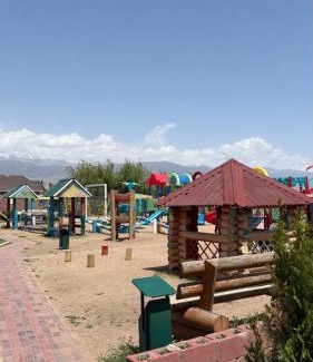 Issyk-Kul Region Apartamento | Коттедж 3В, ЦО Радуга West