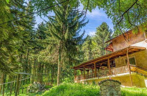 Krushuna Casa | Крушун - Единствена на метри от водопадите, Krushun - The only stay just meters from the waterfalls