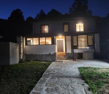 Gabrovo Casa | къща Еребор