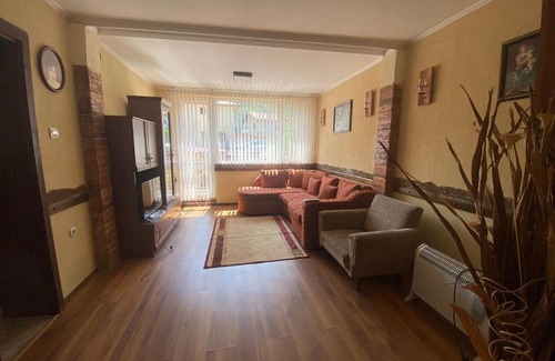 Devin Casa | КЪЩА ЗА ГОСТИ ВОДЕНИЦАТА