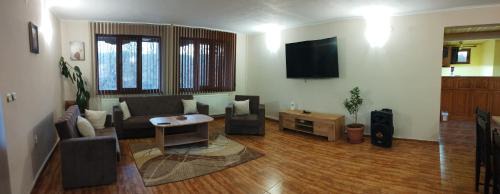 Elena Casa | Къща за гости Кършеви