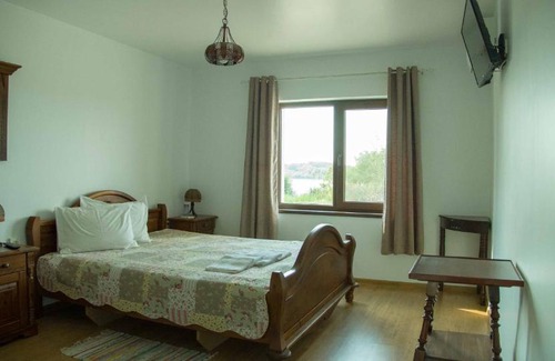 Tutrakan Casa | Къща за гости Лодката