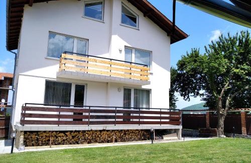 Raduil Casa | Къща за гости Релакс-Рaдуил