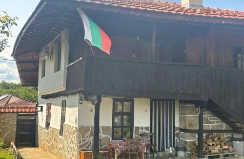 Elena Casa | Къща за гости Роза