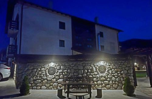 Dobrinishte Casa | Къща за гости "Тони"