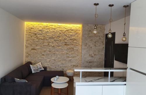 Samokov Apartamento | Луксозен апартамент с WiFi на 10км от Боровец