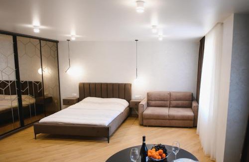 Khmelnitskiy Apartamento | Люкс-студія проспект Миру Netflix
