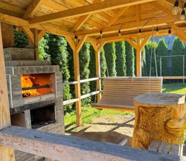 Verkhovyna Casa | Лісова пісня