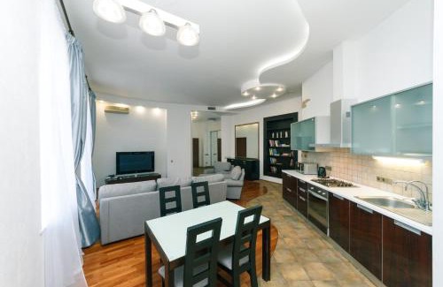 Khreshchatyy Yar Apartamento | Майдан провулок Музейний 8-Б