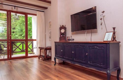 Smolyan Apartamento | "Моето Любимо Място", Смолянски езера - "My Favorite Place", Smolyan lakes