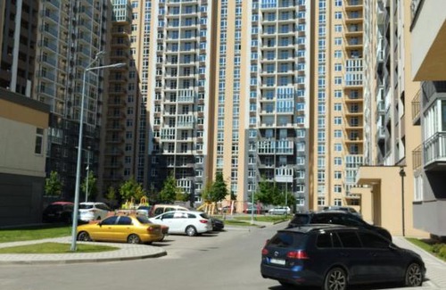 Holosiivskyj Apartamento | Номер-студіо "Міні Феофанія" Заболотного 148, Кришталеві Джерела, лікарня, пораненим воїнам -10"