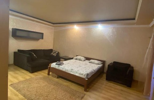 Pervomayskoye Apartamento | Однокомнатная квартира студия с панорамным балконом возле центр.площади Ленина
