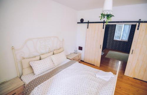 Letnitsa Casa | Онгъл юг