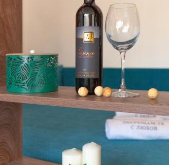 Devin Casa | ОРФЕЕВИТЕ ПЕСНИ