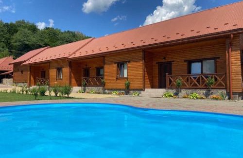 Serednye Apartamento | Перлина Лумшор