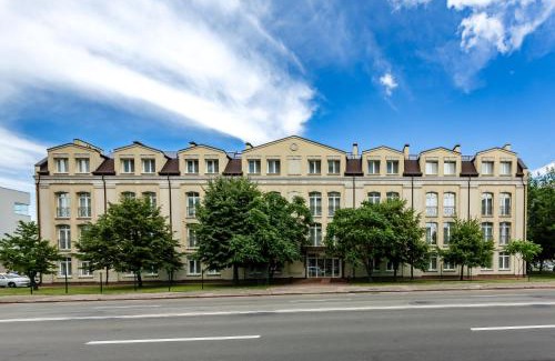 Darnyckyj Hotel | Практик готель