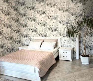 Kryvyi Rih Apartamento | Просторі LUX апартаменти на центральному проспекті, великий Smart TV,преміум-підписки YouTube та онлайн-кінотеатрів , кавомашина, відкритий балкон, ЗВІТНІ ДОКУМЕНТИ