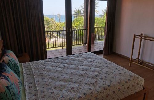 Dawan Villa | Роскошная вилла 4 спальни прямо на берегу океана на пляже Jasri beach