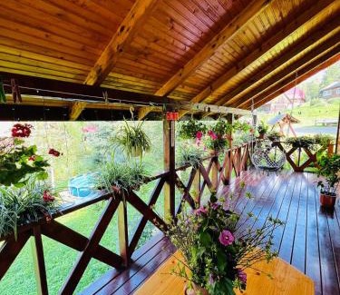 Mykulychyn Casa | Садиба Біля Річки