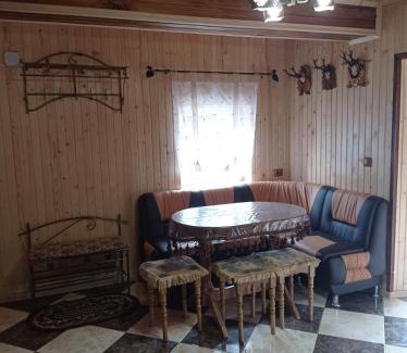 Transcarpathia Apartamento | Садиба біля річки
